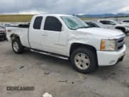 ✅ 2009 Chevrolet Silverado 1500 • VIN: 2GCEK390891115841 • Lot: 63122295. Wystawiony na Copart z przebiegiem 260 620 mil. Bezpłatny archiwum sprzedaży aukcyjnych z USA i szczegółowy raport historii pojazdu na DreamBid. Zdjęcie 4.
