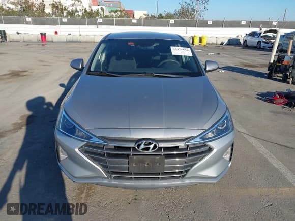 ✅ 2020 Hyundai Elantra SEL • VIN: 5NPD84LF6LH571548 • Лот: 43475668. Опубликован ранее на IAAI с пробегом 81 296 миль. Бесплатный доступ к архиву аукционных продаж из США и подробный отчёт об истории автомобиля на DreamBid. Изображение 13.