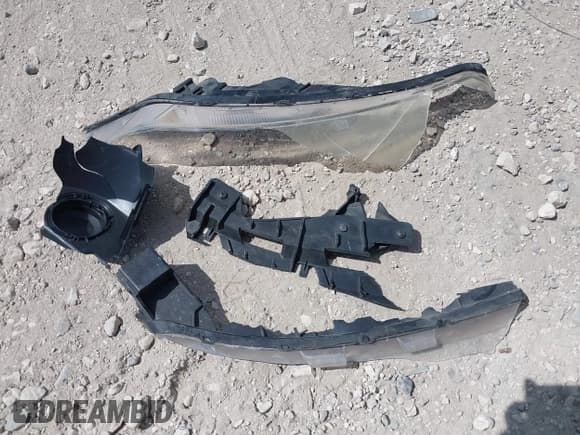 ✅ 2017 Chevrolet Traverse LT • VIN: 1GNKVHKD2HJ131100 • Lot: 42574466. Wystawiony na IAAI z przebiegiem 153 544 mil. Bezpłatny archiwum sprzedaży aukcyjnych z USA i szczegółowy raport historii pojazdu na DreamBid. Zdjęcie 12.