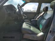 ✅ 1998 Toyota 4Runner Limited • VIN: JT3HN87R5W9017893 • Lot: 90239745. Listed on Copart with 279,570 mi. Free auction sales archive from the USA and detailed vehicle history report at DreamBid. Image 7.