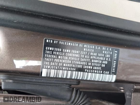 ✅ 2014 Volkswagen Beetle 1.8T • VIN: 3VWJ07AT2EM664064 • Lot: 43036687. Listed on IAAI with 112,000 mi. Free auction sales archive from the USA and detailed vehicle history report at DreamBid. Image 9.