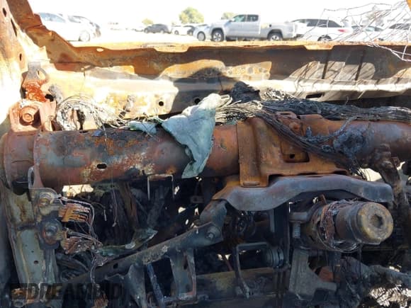 ✅ 2022 Toyota Avalon XLE • VIN: 4T1JZ1FB4NU076423 • Лот: 43380212. Опубликован ранее на IAAI с пробегом Не указан. Бесплатный доступ к архиву аукционных продаж из США и подробный отчёт об истории автомобиля на DreamBid. Изображение 14.