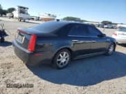 ✅ 2011 Cadillac STS RWD • VIN: 1G6DW6ED9B0145882 • Lot: 92283475. Wystawiony na Copart z przebiegiem 177 439 mil. Bezpłatny archiwum sprzedaży aukcyjnych z USA i szczegółowy raport historii pojazdu na DreamBid. Zdjęcie 3.