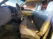 ✅ 1997 Ford F-150 • VIN: 1FTDF1726VNB94122 • Lot: 90649525. Wystawiony na Copart z przebiegiem 260 730 mil. Bezpłatny archiwum sprzedaży aukcyjnych z USA i szczegółowy raport historii pojazdu na DreamBid. Zdjęcie 7.