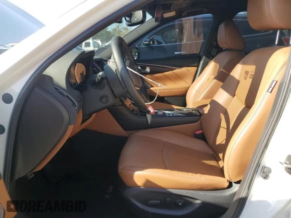 ✅ 2024 Infiniti Q50 Signature Edition • VIN: JN1EV7CR8RM631212 • Lot: 51426455. Wystawiony na Copart z przebiegiem 15 687 mil. Bezpłatny archiwum sprzedaży aukcyjnych z USA i szczegółowy raport historii pojazdu na DreamBid. Zdjęcie 7.