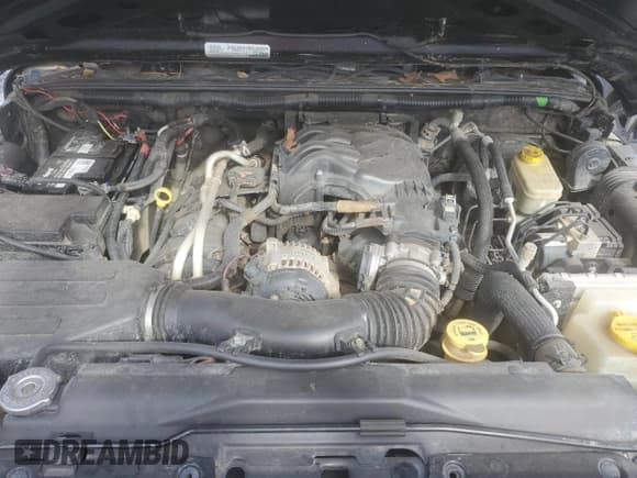 ✅ 2016 Jeep Wrangler Black Bear • VIN: 1C4AJWAG4GL121784 • Lot: 49298755. Wystawiony na Copart z przebiegiem 77 032 mil. Bezpłatny archiwum sprzedaży aukcyjnych z USA i szczegółowy raport historii pojazdu na DreamBid. Zdjęcie 12.