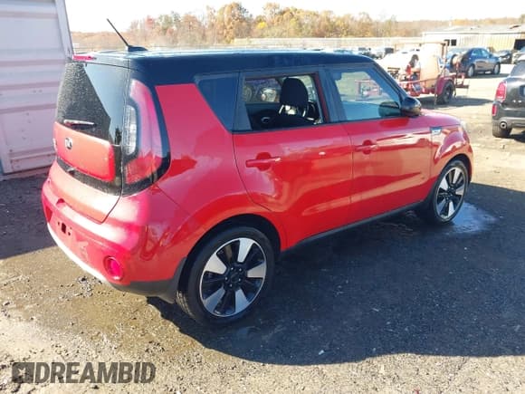 ✅ 2017 Kia Soul + • VIN: KNDJP3A57H7450047 • Lot: 43672235. Wystawiony na IAAI z przebiegiem 73 263 mil. Bezpłatny archiwum sprzedaży aukcyjnych z USA i szczegółowy raport historii pojazdu na DreamBid. Zdjęcie 4.