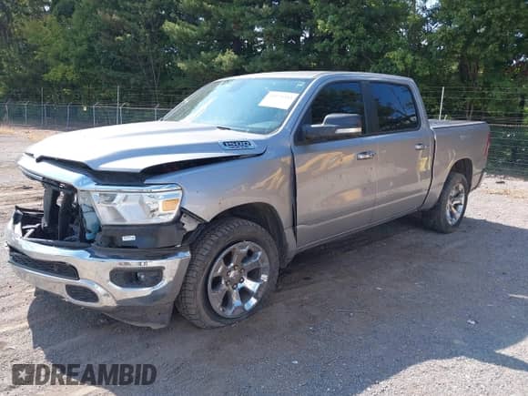 2020 Ram 1500 Big Horn с VIN 1C6SRFFT9LN167409, выставлен на аукционе IAAI как лот 43179343 с пробегом 107 510 миль миль и . История ставок и продаж доступна на DreamBid. Изображение 2.