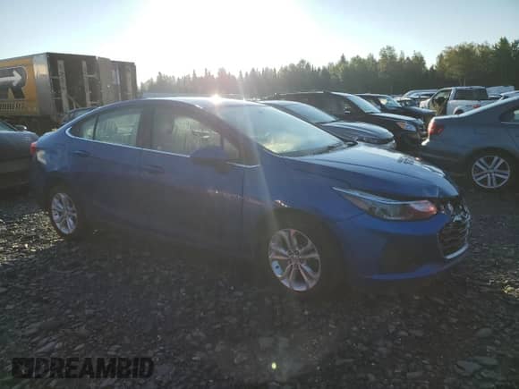 2019 Chevrolet Cruze LT с VIN 1G1BE5SM1K7103664, выставлен на аукционе Copart как лот 70132035 с пробегом 110 726 миль миль и Списание • Salvage title. История ставок и продаж доступна на DreamBid. Изображение 4.