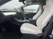 ✅ 2023 Tesla Model Y Long Range • VIN: 7SAYGAEE7PF663198 • Lot: 54260295. Wystawiony na Copart z przebiegiem 72 031 mil. Bezpłatny archiwum sprzedaży aukcyjnych z USA i szczegółowy raport historii pojazdu na DreamBid. Zdjęcie 7.