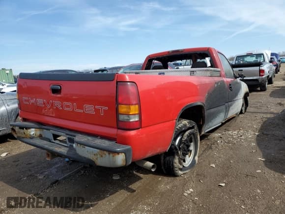 ✅ 1999 Chevrolet Silverado 1500 • VIN: 1GCEC14W5XZ177120 • Лот: 49986155. Опубликован ранее на Copart с пробегом Не указан. Бесплатный доступ к архиву аукционных продаж из США и подробный отчёт об истории автомобиля на DreamBid. Изображение 3.