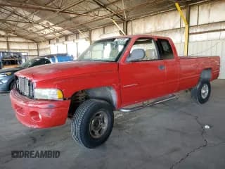 ✅ 2001 Dodge 2500 • VIN: 1B7KF237X1J250840 • Lot: 71523495. Wystawiony na Copart z przebiegiem 366 573 mil. Bezpłatny archiwum sprzedaży aukcyjnych z USA i szczegółowy raport historii pojazdu na DreamBid. Zdjęcie 1.