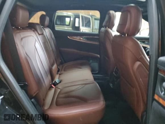 ✅ 2020 Lincoln Nautilus Reserve • VIN: 2LMPJ8KPXLBL34124 • Lot: 85875815. Wystawiony na Copart z przebiegiem 45 101 mil. Bezpłatny archiwum sprzedaży aukcyjnych z USA i szczegółowy raport historii pojazdu na DreamBid. Zdjęcie 11.