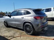 ✅ 2025 Mercedes-Benz GLA 35 AMG • VIN: W1N4N5BB0SJ633750 • Лот: 86282025. Опубликован ранее на Copart с пробегом 8 347 миль. Бесплатный доступ к архиву аукционных продаж из США и подробный отчёт об истории автомобиля на DreamBid. Изображение 2.