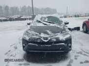 ✅ 2017 Toyota RAV4 XLE • VIN: 2T3RFREV1HW607756 • Lot: 41530416. Wystawiony na IAAI z przebiegiem 65 503 mil. Bezpłatny archiwum sprzedaży aukcyjnych z USA i szczegółowy raport historii pojazdu na DreamBid. Zdjęcie 13.