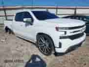 2020 Chevrolet Silverado 1500 LT z VIN 3GCPWCED1LG407738, wystawiony jako IAAI lot #43020970 z przebiegiem 50 701 mil mil oraz . Historia ofert i sprzedaży dostępna na DreamBid. Obrazek 1.