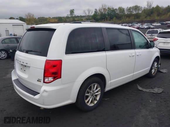 ✅ 2019 Dodge Grand Caravan SXT • VIN: 2C4RDGCG3KR693040 • Lot: 43435448. Wystawiony na IAAI z przebiegiem 106 224 mil. Bezpłatny archiwum sprzedaży aukcyjnych z USA i szczegółowy raport historii pojazdu na DreamBid. Zdjęcie 4.