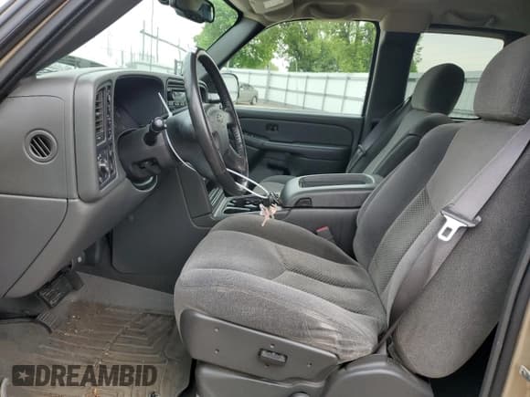 ✅ 2006 Chevrolet Silverado 1500 LT2 • VIN: 1GCEK19B06Z179607 • Лот: 55484885. Опубликован ранее на Copart с пробегом 193 003 миль. Бесплатный доступ к архиву аукционных продаж из США и подробный отчёт об истории автомобиля на DreamBid. Изображение 7.