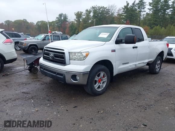 ✅ 2010 Toyota Tundra • VIN: 5TFUY5F11AX099735 • Lot: 43416813. Wystawiony na IAAI z przebiegiem 177 101 mil. Bezpłatny archiwum sprzedaży aukcyjnych z USA i szczegółowy raport historii pojazdu na DreamBid. Zdjęcie 17.