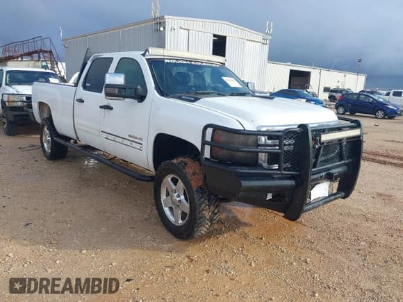 ✅ 2013 Chevrolet Silverado 2500HD LT • VIN: 1GC1KXCG0DF233203 • Lot: 43221641. Listed on IAAI with 366,468 mi. Free auction sales archive from the USA and detailed vehicle history report at DreamBid. Image 1.