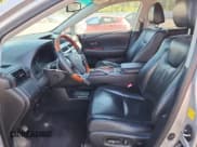 ✅ 2011 Lexus RX 450h • VIN: JTJBC1BA0B2039669 • Lot: 69597585. Wystawiony na Copart z przebiegiem 173 431 mil. Bezpłatny archiwum sprzedaży aukcyjnych z USA i szczegółowy raport historii pojazdu na DreamBid. Zdjęcie 7.