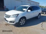 ✅ 2017 Chevrolet Traverse LT • VIN: 1GNKRGKD0HJ235034 • Lot: 43227154. Wystawiony na IAAI z przebiegiem Nie podano. Bezpłatny archiwum sprzedaży aukcyjnych z USA i szczegółowy raport historii pojazdu na DreamBid. Zdjęcie 2.