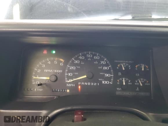 ✅ 1996 Chevrolet Silverado 1500 • VIN: 1GCEK14R4TZ137294 • Lot: 91395275. Wystawiony na Copart z przebiegiem 178 335 mil. Bezpłatny archiwum sprzedaży aukcyjnych z USA i szczegółowy raport historii pojazdu na DreamBid. Zdjęcie 9.