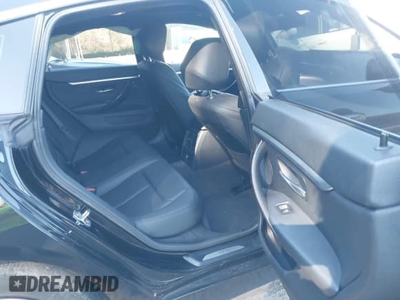 ✅ 2016 BMW 4 Series 428i xDrive • VIN: WBA4C9C53GG139753 • Lot: 43503844. Listed on IAAI with 98,117 mi. Free auction sales archive from the USA and detailed vehicle history report at DreamBid. Image 8.