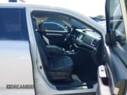 ✅ 2018 Toyota Highlander LE • VIN: 5TDBZRFHXJS808161 • Lot: 42390280. Wystawiony na IAAI z przebiegiem 115 704 mil. Bezpłatny archiwum sprzedaży aukcyjnych z USA i szczegółowy raport historii pojazdu na DreamBid. Zdjęcie 5.