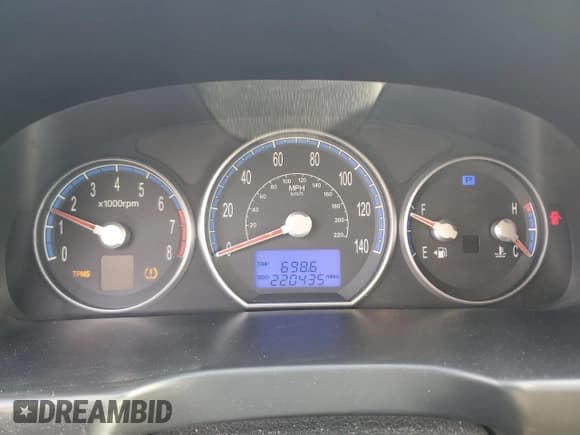 ✅ 2007 Hyundai Santa Fe SE • VIN: 5NMSH13E87H096579 • Lot: 83766154. Listed on Copart with 220,435 mi. Free auction sales archive from the USA and detailed vehicle history report at DreamBid. Image 9.