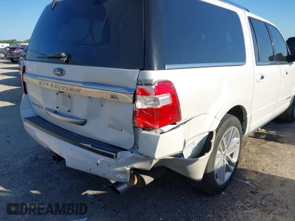 ✅ 2016 Ford Expedition Max Platinum • VIN: 1FMJK1LTXGEF31256 • Lot: 42475858. Listed on IAAI with 134,167 mi. Free auction sales archive from the USA and detailed vehicle history report at DreamBid. Image 6.