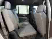 2024 Chevrolet Tahoe LT z VIN 1GNSKNKD0RR251455, wystawiony jako Copart lot #57043125 z przebiegiem 8 530 mil mil oraz Szkoda całkowita • Salvage title. Historia ofert i sprzedaży dostępna na DreamBid. Obrazek 11.