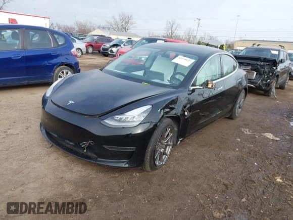 ✅ 2020 Tesla Model 3 Long Range • VIN: 5YJ3E1EB0LF795667 • Lot: 43779127. Wystawiony na IAAI z przebiegiem 80 264 mil. Bezpłatny archiwum sprzedaży aukcyjnych z USA i szczegółowy raport historii pojazdu na DreamBid. Zdjęcie 19.