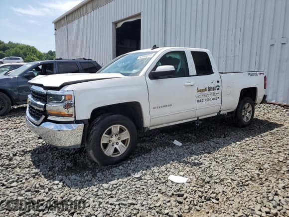 ✅ 2019 Chevrolet Silverado 1500 LT • VIN: 2GCVKPEC4K1147134 • Lot: 62594014. Wystawiony na Copart z przebiegiem 128 722 mil. Bezpłatny archiwum sprzedaży aukcyjnych z USA i szczegółowy raport historii pojazdu na DreamBid. Zdjęcie 1.