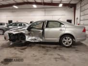 ✅ 2012 Ford Fusion SE • VIN: 3FAHP0HA5CR310151 • Lot: 43555561. Wystawiony na IAAI z przebiegiem 91 978 mil. Bezpłatny archiwum sprzedaży aukcyjnych z USA i szczegółowy raport historii pojazdu na DreamBid. Zdjęcie 15.