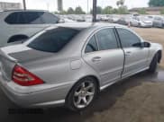✅ 2007 Mercedes-Benz C 230 Sport • VIN: WDBRF52H47A936891 • Lot: 42121823. Wystawiony na IAAI z przebiegiem 152 148 mil. Bezpłatny archiwum sprzedaży aukcyjnych z USA i szczegółowy raport historii pojazdu na DreamBid. Zdjęcie 4.