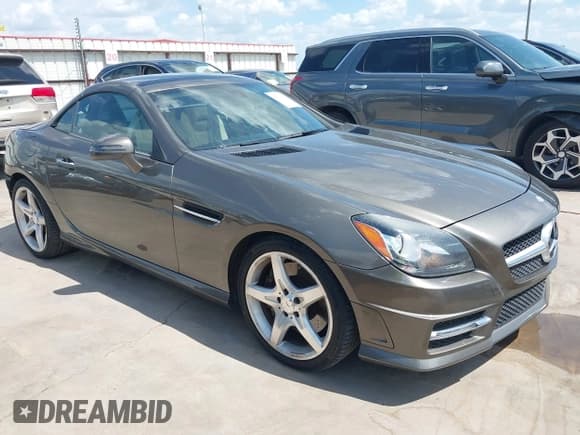 ✅ 2012 Mercedes-Benz SLK 350 • VIN: WDDPK5HA5CF023333 • Лот: 43116924. Опубликован ранее на IAAI с пробегом 50 236 миль. Бесплатный доступ к архиву аукционных продаж из США и подробный отчёт об истории автомобиля на DreamBid. Изображение 1.