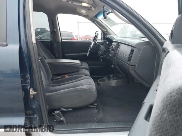 ✅ 2001 Dodge Dakota Sport • VIN: 1B7GG2AN81S160729 • Lot: 41500485. Wystawiony na IAAI z przebiegiem 161 279 mil. Bezpłatny archiwum sprzedaży aukcyjnych z USA i szczegółowy raport historii pojazdu na DreamBid. Zdjęcie 5.