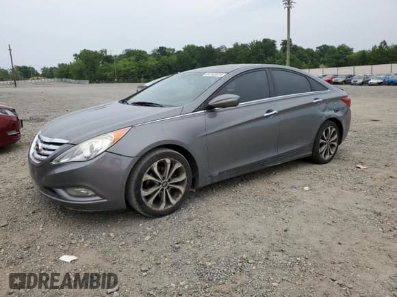 ✅ 2013 Hyundai Sonata SE • VIN: 5NPEC4ABXDH745884 • Lot: 64142574. Listed on Copart with 110,665 mi. Free auction sales archive from the USA and detailed vehicle history report at DreamBid. Image 1.
