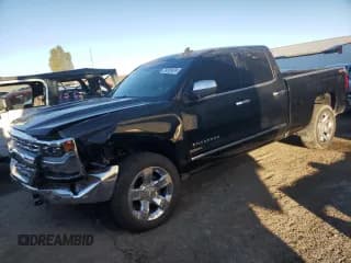 ✅ 2017 Chevrolet Silverado 1500 LTZ • VIN: 1GCVKSEC0HZ330761 • Лот: 79761874. Опубликован ранее на Copart с пробегом 93 577 миль. Бесплатный доступ к архиву аукционных продаж из США и подробный отчёт об истории автомобиля на DreamBid. Изображение 1.