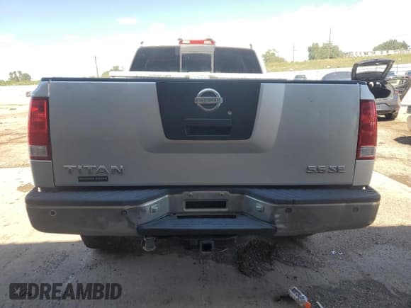 ✅ 2005 Nissan Titan SE • VIN: 1N6AA06B15N523691 • Lot: 80950545. Listed on Copart with 271,189 mi. Free auction sales archive from the USA and detailed vehicle history report at DreamBid. Image 6.