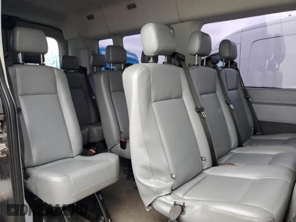 ✅ 2017 Ford Transit XL • VIN: 1FBZX2CM1HKA75971 • Lot: 79176184. Wystawiony na Copart z przebiegiem 110 333 mil. Bezpłatny archiwum sprzedaży aukcyjnych z USA i szczegółowy raport historii pojazdu na DreamBid. Zdjęcie 11.