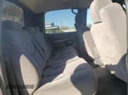 ✅ 2006 Chevrolet Silverado 2500HD LT2 • VIN: 1GCHK23D46F200540 • Lot: 47072885. Wystawiony na Copart z przebiegiem 160 542 mil. Bezpłatny archiwum sprzedaży aukcyjnych z USA i szczegółowy raport historii pojazdu na DreamBid. Zdjęcie 10.
