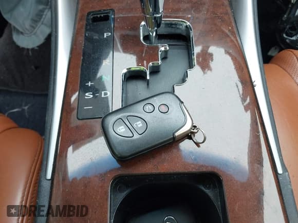 ✅ 2012 Lexus IS 350 C • VIN: JTHFE2C28C2508650 • Lot: 41686593. Listed on IAAI with 39,362 mi. Free auction sales archive from the USA and detailed vehicle history report at DreamBid. Image 11.