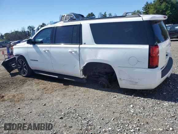 ✅ 2018 Chevrolet Suburban LT • VIN: 1GNSKHKC3JR282499 • Lot: 82163735. Wystawiony na Copart z przebiegiem 107 147 mil. Bezpłatny archiwum sprzedaży aukcyjnych z USA i szczegółowy raport historii pojazdu na DreamBid. Zdjęcie 2.