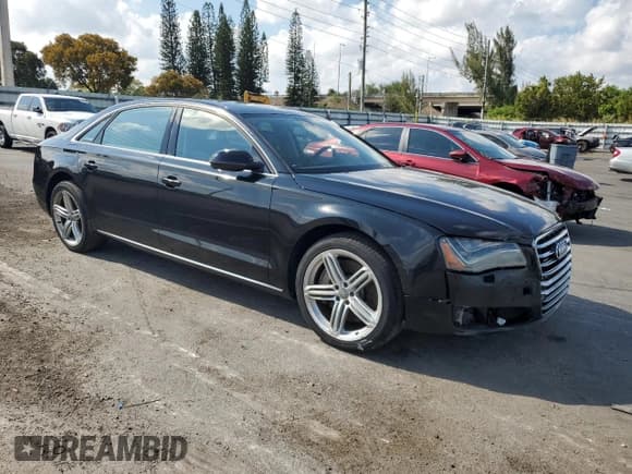 ✅ 2013 Audi A8 4.0L • VIN: WAUR2AFD1DN008020 • Lot: 50792045. Wystawiony na Copart z przebiegiem 132 293 mil. Bezpłatny archiwum sprzedaży aukcyjnych z USA i szczegółowy raport historii pojazdu na DreamBid. Zdjęcie 4.