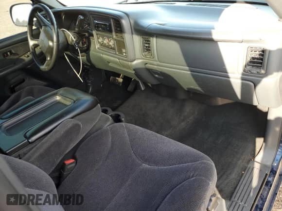 2002 Chevrolet Silverado 1500 LS with VIN 1GCEK14T72Z232488, listed as a Copart auction lot 72065155 with 193,997 mi miles and Salvage title. Bid and sale history available at DreamBid. Image 8.