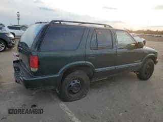 ✅ 2002 Chevrolet Blazer LS • VIN: 1GNDT13W22K217045 • Lot: 87355514. Wystawiony na Copart z przebiegiem 159 038 mil. Bezpłatny archiwum sprzedaży aukcyjnych z USA i szczegółowy raport historii pojazdu na DreamBid. Zdjęcie 3.