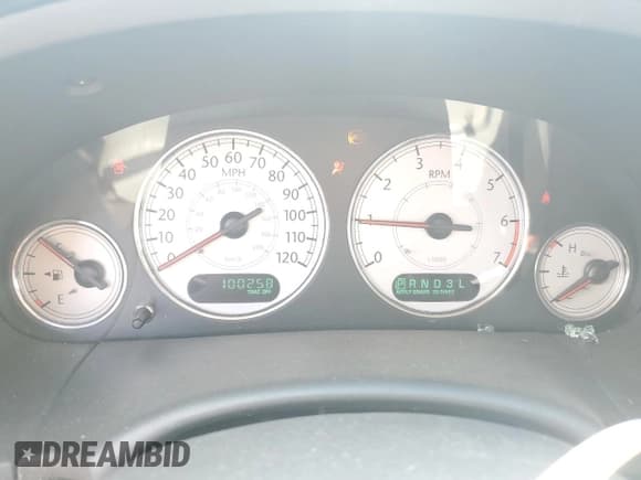 ✅ 2007 Chrysler Town & Country Limited • VIN: 2A8GP64L37R144779 • Lot: 64186295. Listed on Copart with 100,258 mi. Free auction sales archive from the USA and detailed vehicle history report at DreamBid. Image 9.