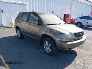 ✅ 2001 Lexus RX 300 • VIN: JTJGF10U810100562 • Lot: 42609755. Wystawiony na IAAI z przebiegiem Nie podano. Bezpłatny archiwum sprzedaży aukcyjnych z USA i szczegółowy raport historii pojazdu na DreamBid. Zdjęcie 1.